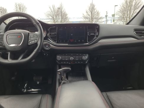Used 2025 Dodge Durango GT image 18