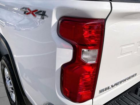 Used 2023 Chevrolet Silverado 2500 LT AWD/4WD image 27