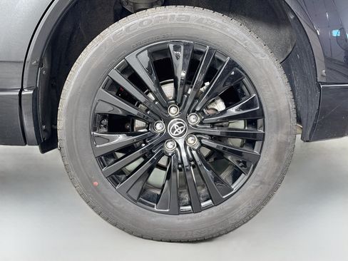 Certified 2024 Toyota Venza Nightshade AWD/4WD image 32