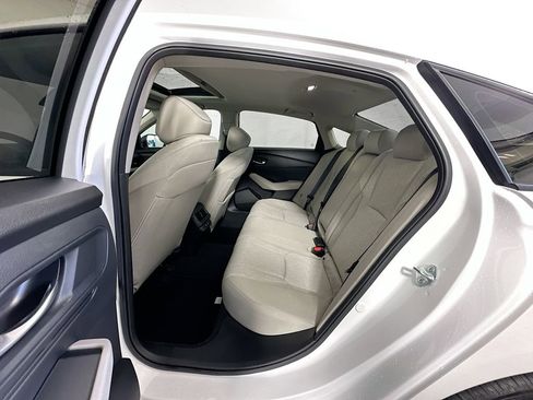 Certified 2025 Honda Accord SE image 25