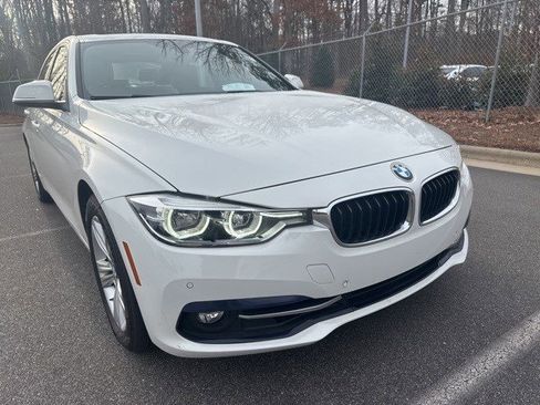 Used 2017 BMW 330i Sedan image 3