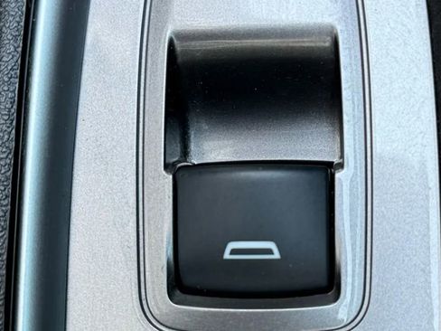 Used 2023 Chevrolet Malibu LT image 31