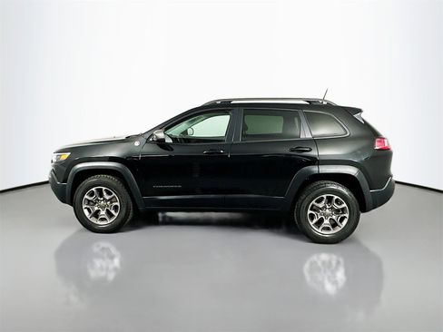 Used 2020 Jeep Cherokee Trailhawk w/ Cold Weather Group image 4