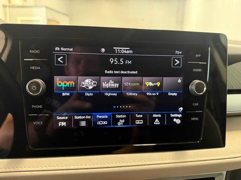 Certified 2026 Volkswagen Taos SE AWD/4WD image 31