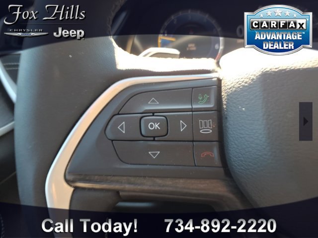 Certified 2025 Jeep Grand Cherokee L Limited w/ Black Appearance Package AWD/4WD image 19