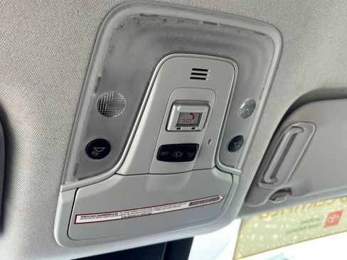 Certified 2021 Toyota Prius Prime LE w/ Carpet Mat Package (TMS) image 26