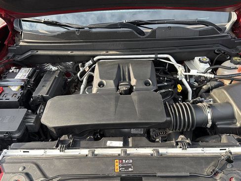 Used 2024 GMC Canyon AT4 w/ Canyon Safety Plus Package image 34