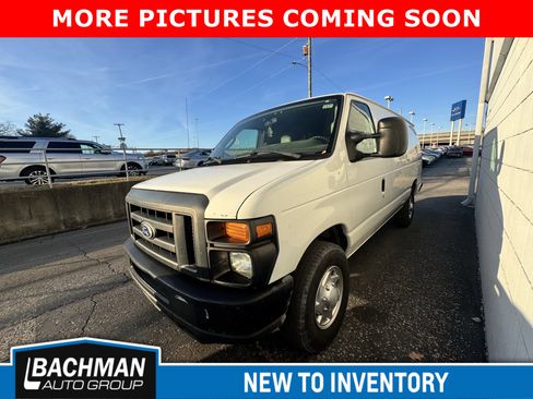 Used 2013 Ford E-250 and Econoline 250 Commercial image 12