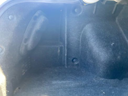 Used 2005 Hyundai Elantra GLS FWD image 35