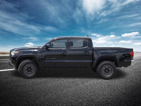 Used 2019 Toyota Tacoma SR5 RWD image 9