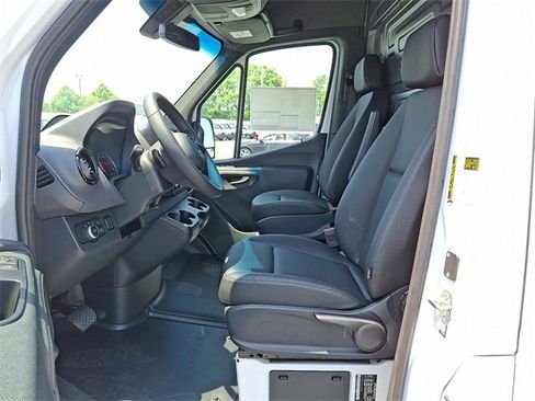 New 2025 Mercedes-Benz Sprinter 2500 image 13