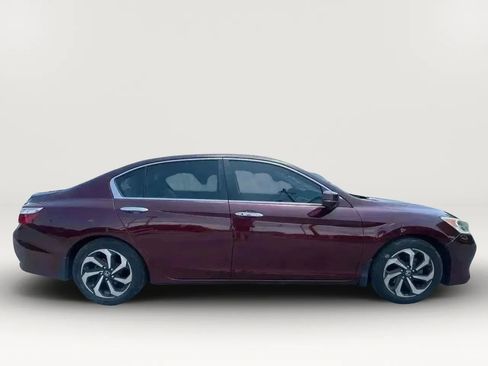 Used 2016 Honda Accord EX image 4
