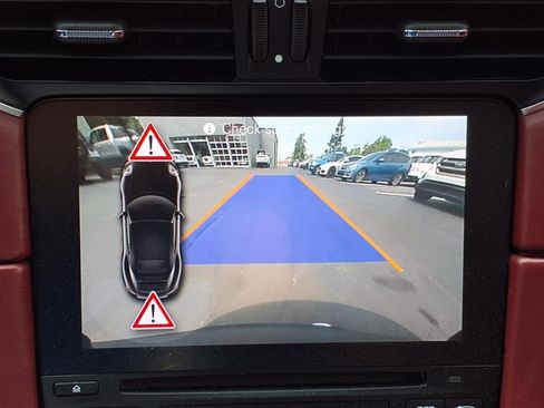 Used 2018 Porsche 911 Carrera image 17