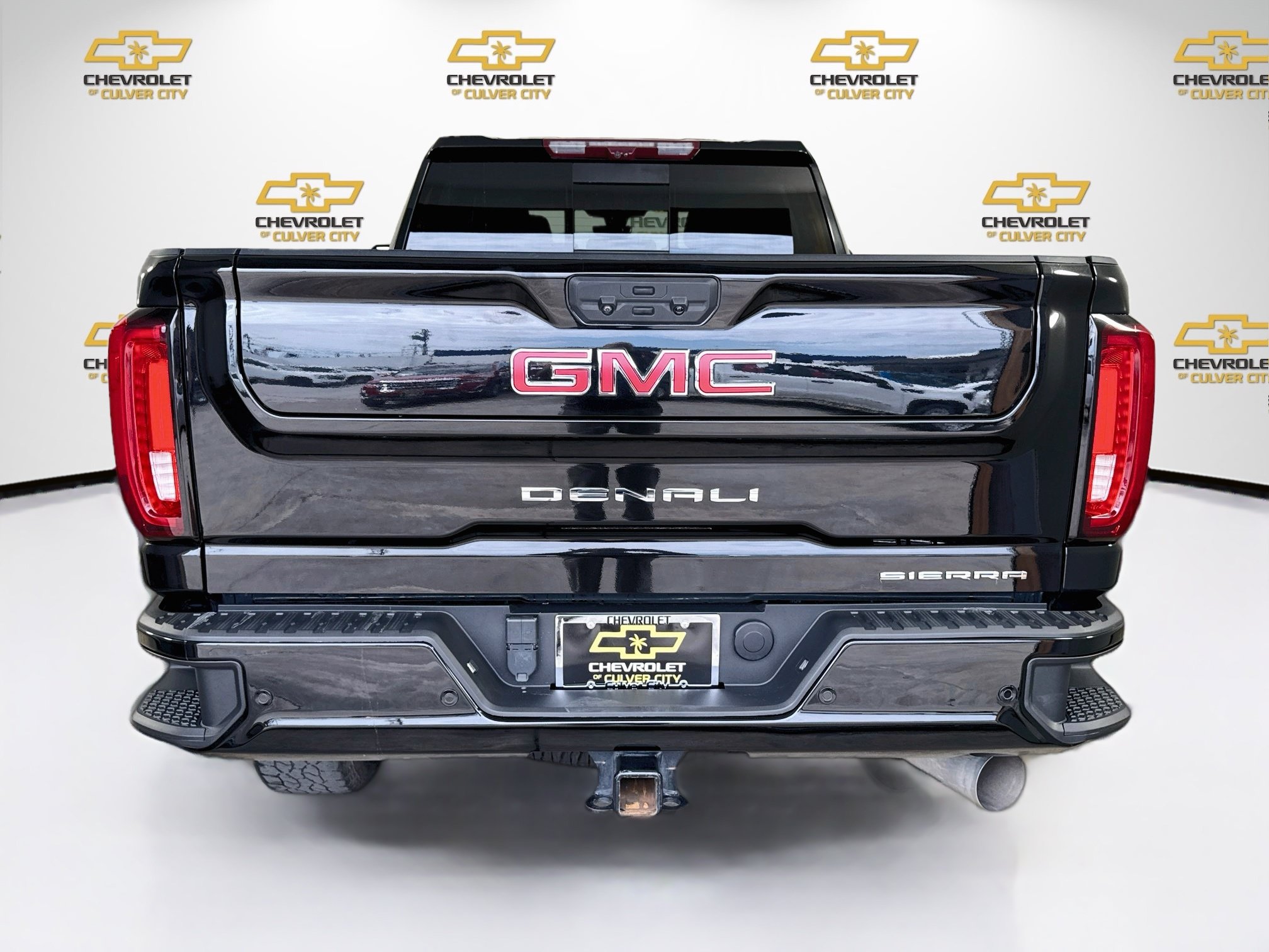 Used 2022 GMC Sierra 2500 Denali w/ Denali Black Diamond Edition AWD/4WD image 7