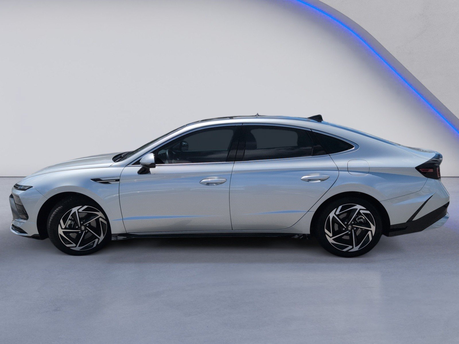 Used 2025 Hyundai Sonata SEL FWD image 10