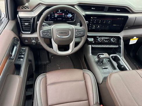 New 2026 GMC Sierra 1500 Denali w/ Denali Reserve Package image 15