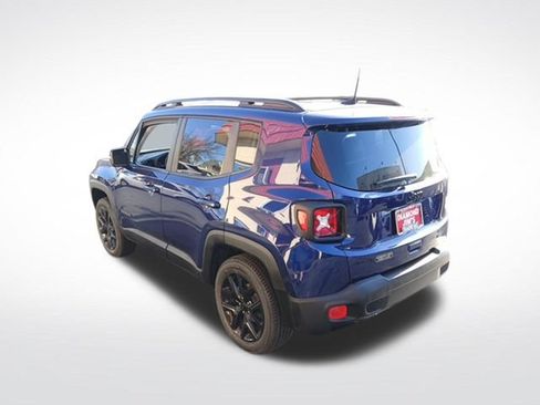 Used 2018 Jeep Renegade Altitude AWD/4WD image 7