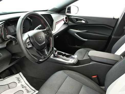 Certified 2025 Chevrolet Trax RS w/ Driver Confidence Package FWD image 20