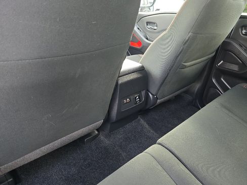 Used 2023 Nissan Frontier PRO-4X w/ Pro Convenience Package image 17