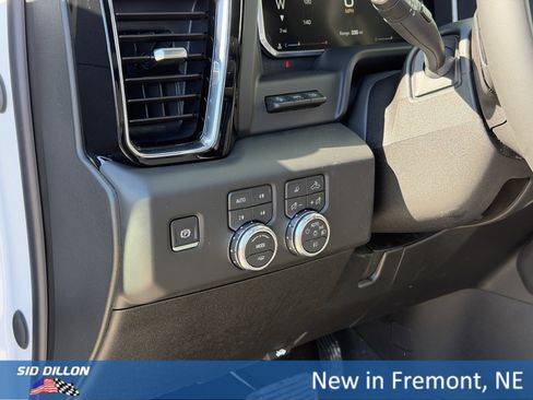 New 2026 GMC Sierra 3500 Denali w/ Denali Reserve Package image 13