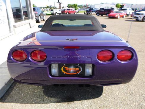 Used 1998 Chevrolet Corvette Convertible w/ Memory Pkg RWD image 31