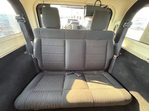 Used 2011 Jeep Wrangler Sahara w/ Connectivity Group AWD/4WD image 23