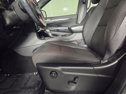 Certified 2022 Jeep Grand Cherokee Laredo E image 13