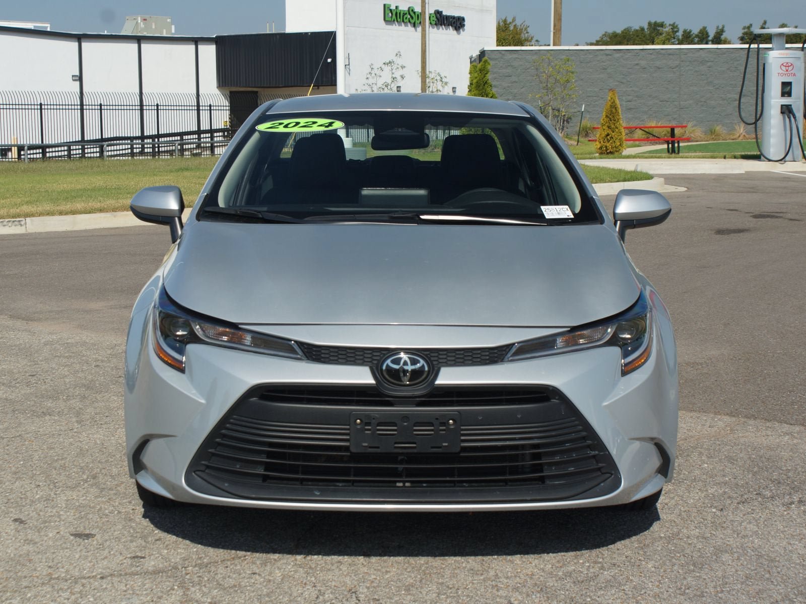 Used 2024 Toyota Corolla LE FWD image 23