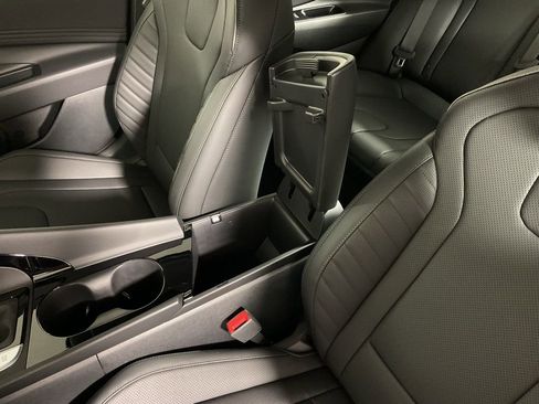 New 2026 Hyundai Elantra Limited image 32