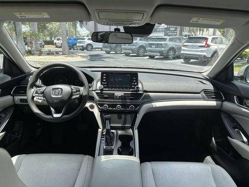 Used 2018 Honda Accord LX image 10