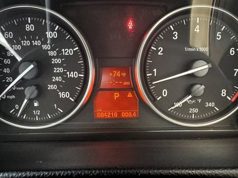 Used 2012 BMW 335i Convertible RWD image 38