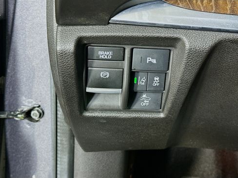 Used 2020 Acura MDX FWD w/ Technology Package image 17