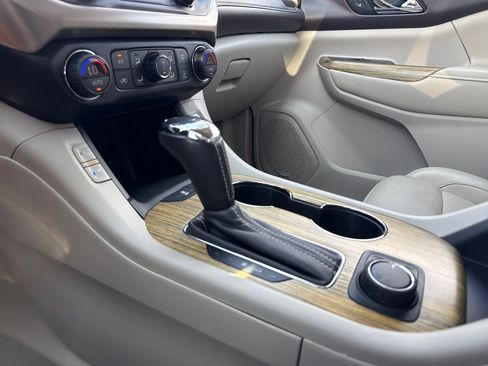 Used 2018 GMC Acadia Denali w/ LPO, Cargo Package FWD image 26