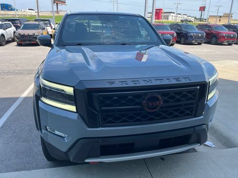 Used 2023 Nissan Frontier Pro-X w/ Technology Package RWD image 2