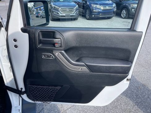 Used 2017 Jeep Wrangler Unlimited Sport w/ Quick Order Package 24S image 34