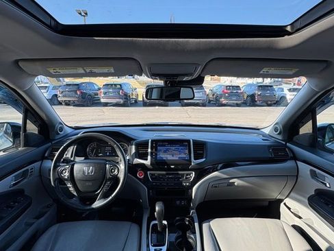 Used 2017 Honda Ridgeline RTL-E image 30