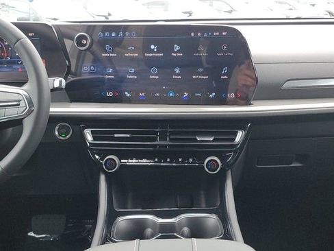 New 2026 Chevrolet Traverse LT w/ Sun and Wheel Package image 21