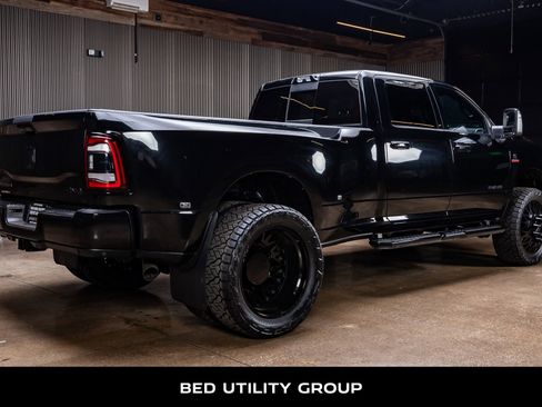 Used 2024 RAM 3500 Laramie w/ Night Edition image 10