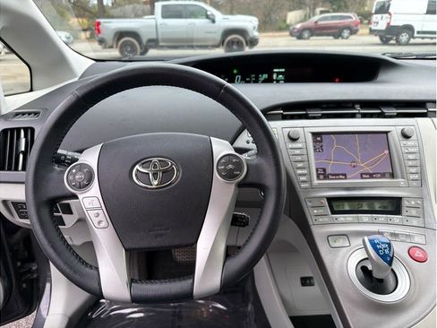 Used 2013 Toyota Prius Four w/ Deluxe Solar Roof Pkg image 12