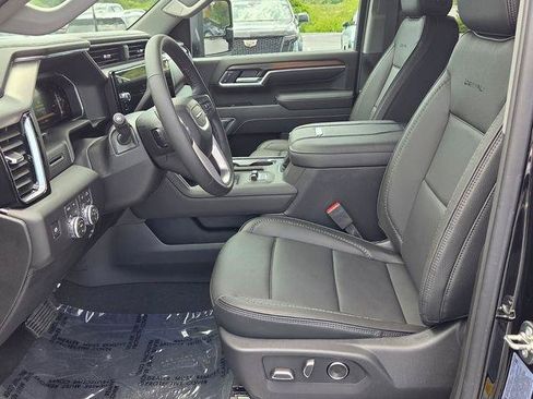 New 2026 GMC Sierra 2500 Denali AWD/4WD image 9
