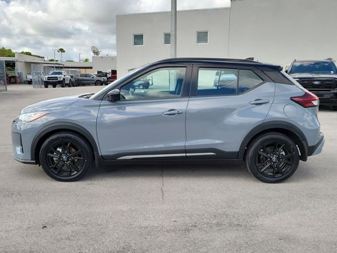 Certified 2023 Nissan Kicks SR FWD image 8