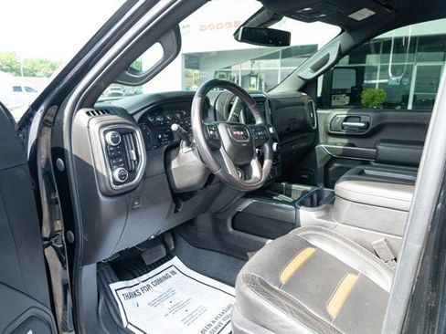 Used 2022 GMC Sierra 2500 AT4 w/ AT4 Preferred Package AWD/4WD image 15