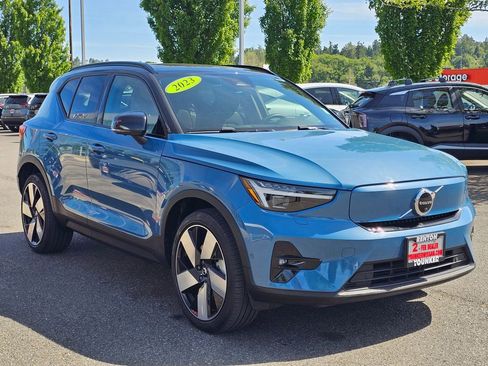 Used 2023 Volvo XC40 Recharge Ultimate AWD/4WD image 3