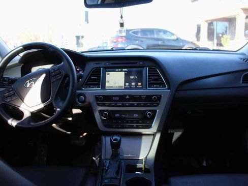 Used 2016 Hyundai Sonata Sport w/ Option Group 03 image 29