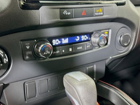 Certified 2024 Nissan Frontier PRO-4X w/ Off-Road Protection Package image 23