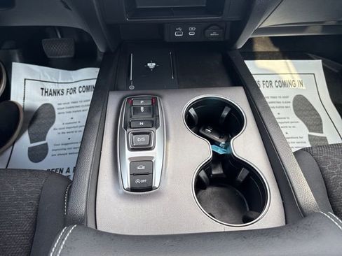 Used 2024 Honda Ridgeline Sport image 19