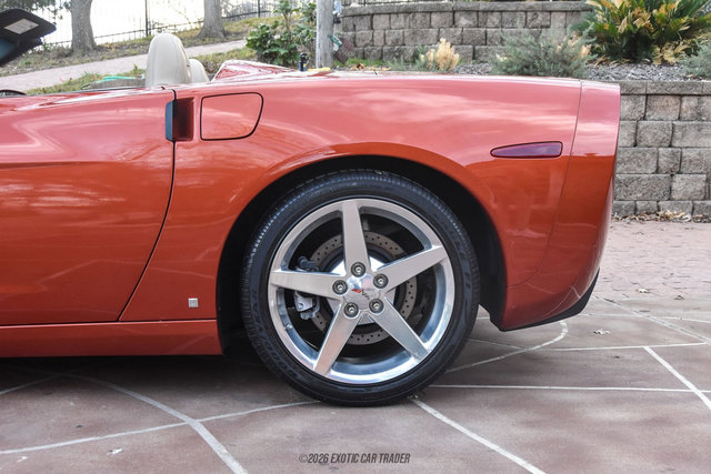 Used 2006 Chevrolet Corvette Convertible w/ Preferred Equipment Group RWD image 5
