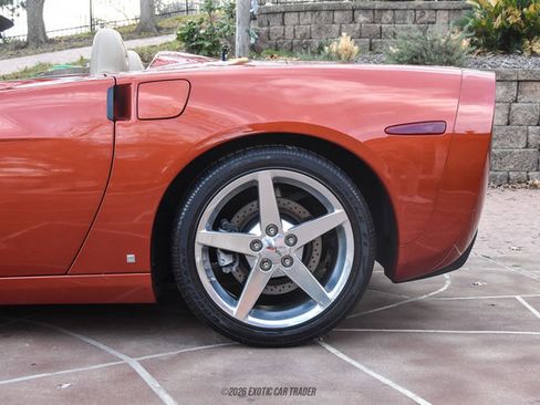 Used 2006 Chevrolet Corvette Convertible w/ Preferred Equipment Group RWD image 5