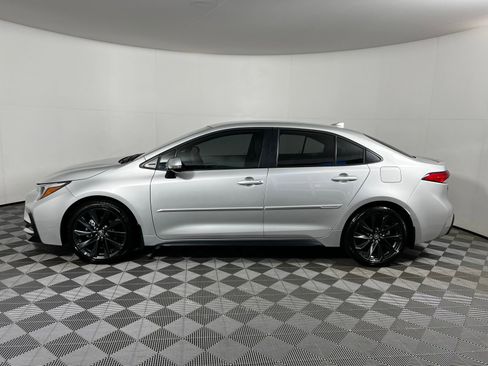 Certified 2025 Toyota Corolla SE image 8