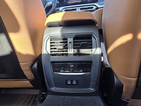 Certified 2024 BMW 330i Sedan w/ Convenience Package image 16